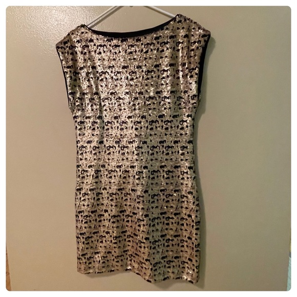 NEW TRINA TURK Pixel Sequin Breene Dress - Picture 3 of 6